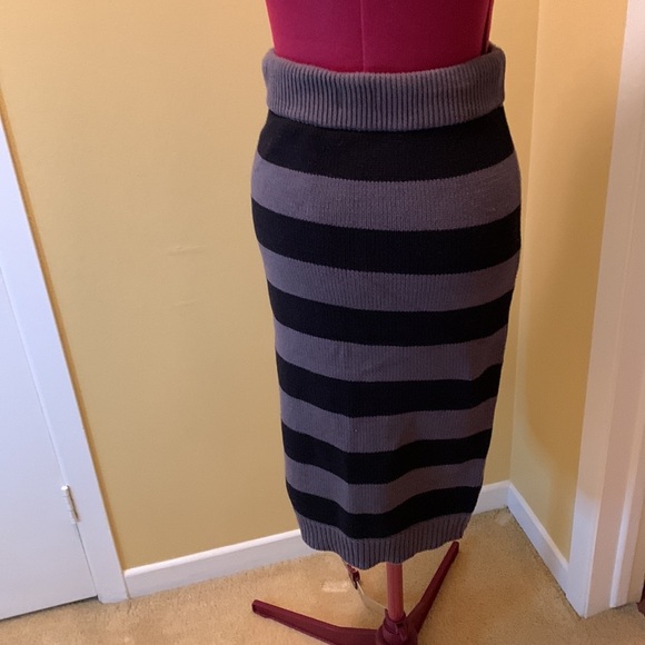 Joe Fresh - Women Skirt Stripe with Waist tie - Picture 6 of 10